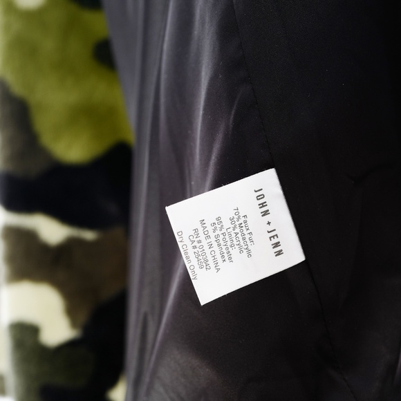 John & Jenn by Line Faux Fur Camp Coat - Size Med - Picture 6 of 7